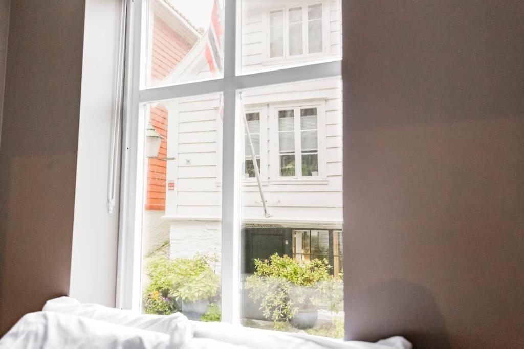 New! Modern Apartment In Historic Area Of Bergen! Exteriör bild