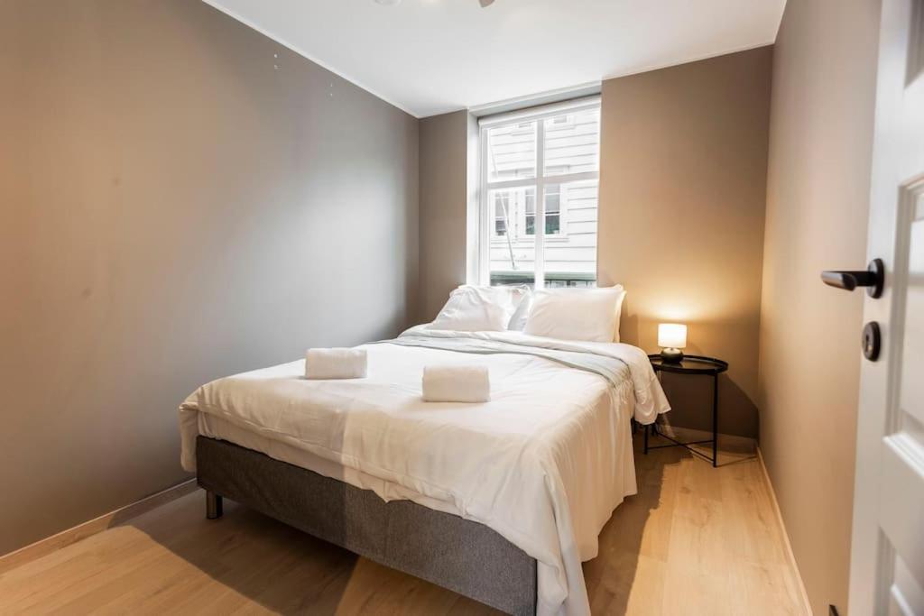 New! Modern Apartment In Historic Area Of Bergen! Exteriör bild